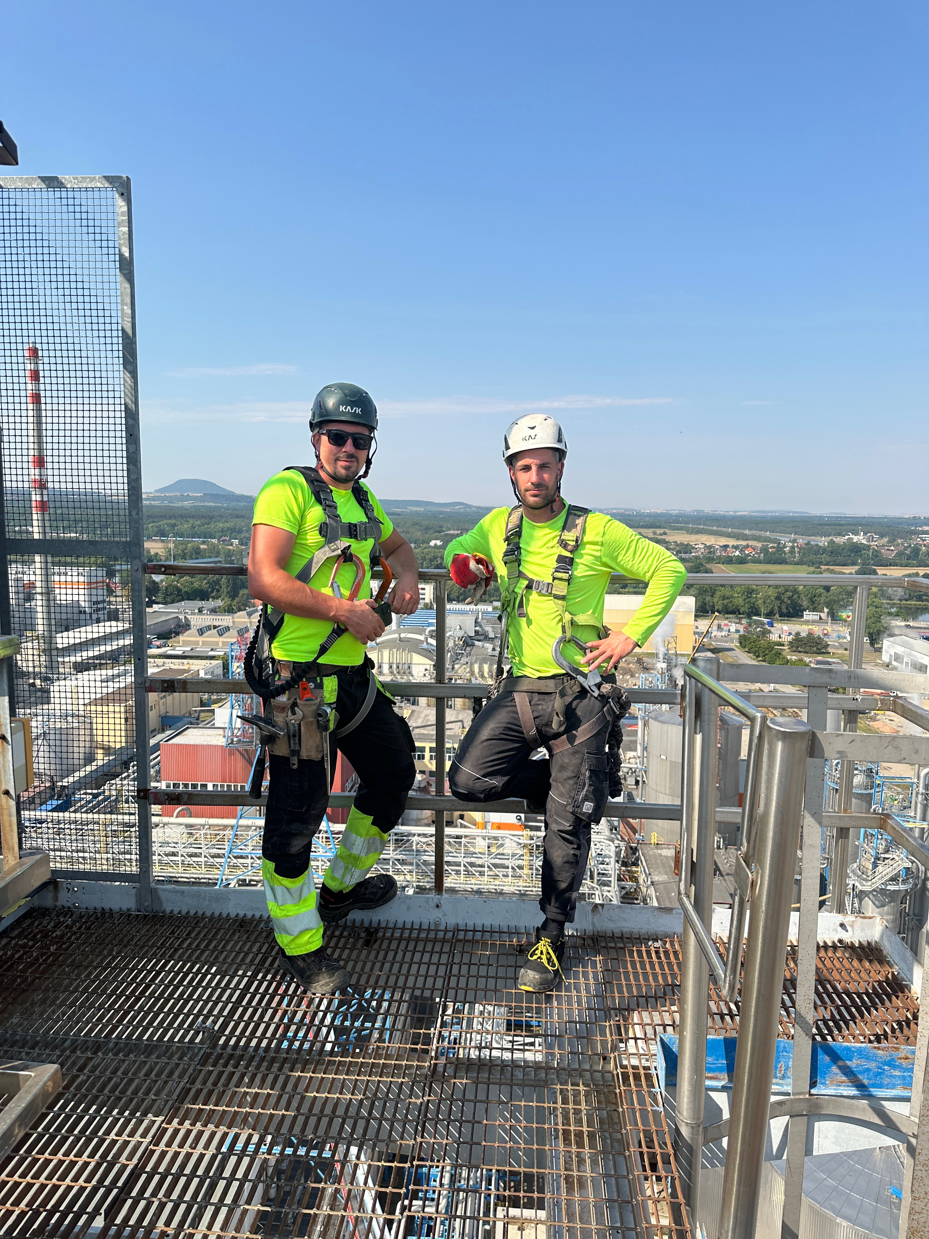 Zwei GerMont-Gerüstbauer im Industrieeinsatz
